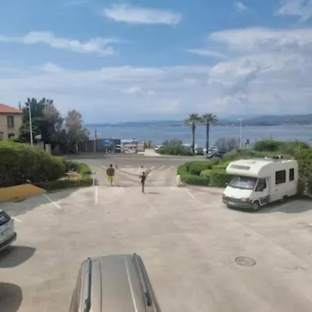 Of 30m With View On The Sea Six-Fours-les-Plages